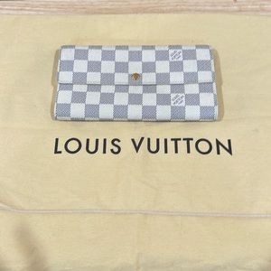 Louis Vuitton White and Gray Damier Azur Continental Wallet